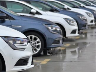 auto danneggiata nel parcheggio