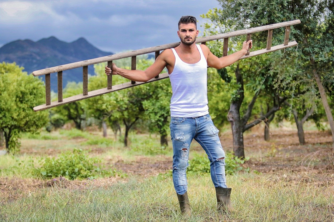 Lavoratori agricoli, ecco il nuovo CCNL, aumento di stipendio in arrivo