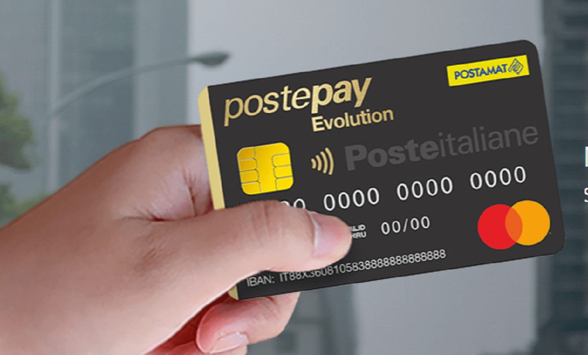 PostePay Evolution: come richiedere la carta prepagata con IBAN
