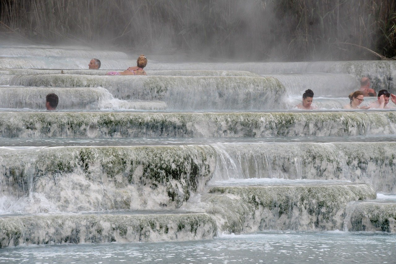 Bonus terme: nuova proroga al 30 giugno 2022. Chi può avvalersene?