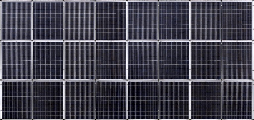 Fotovoltaico da balcone, occorre il permesso del condominio?