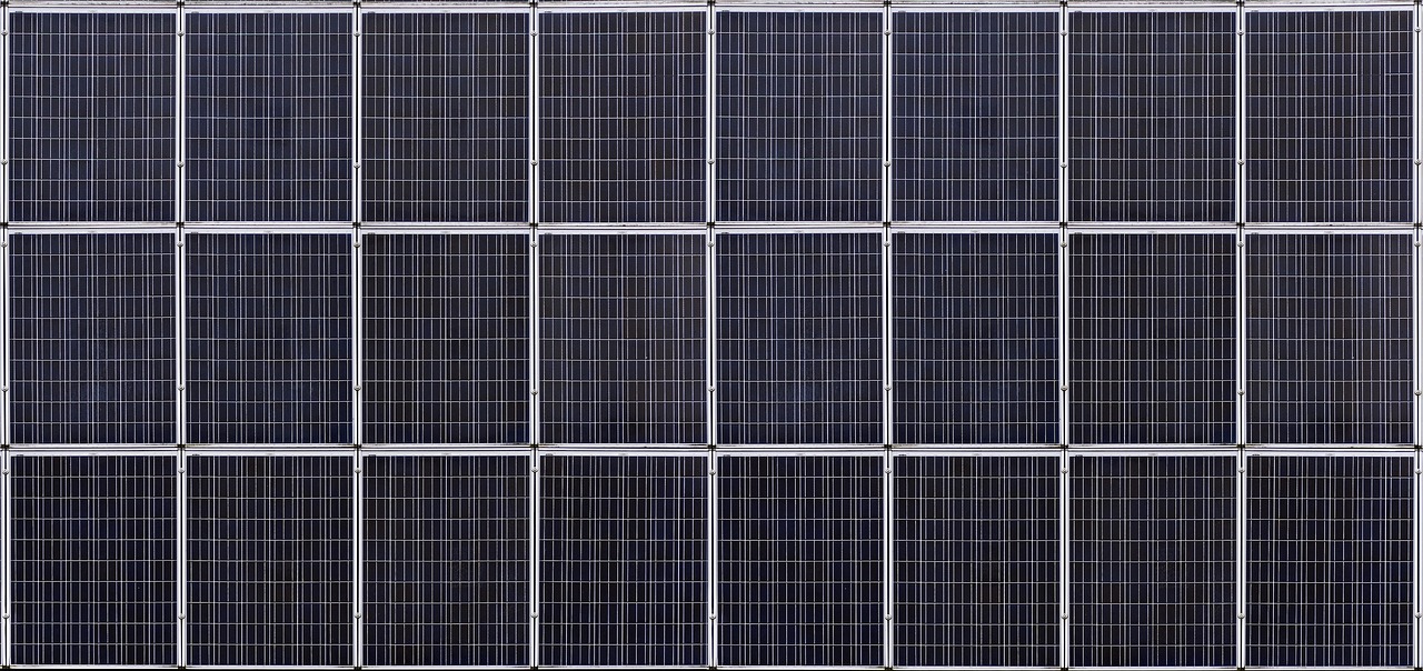 Fotovoltaico da balcone, occorre il permesso del condominio?