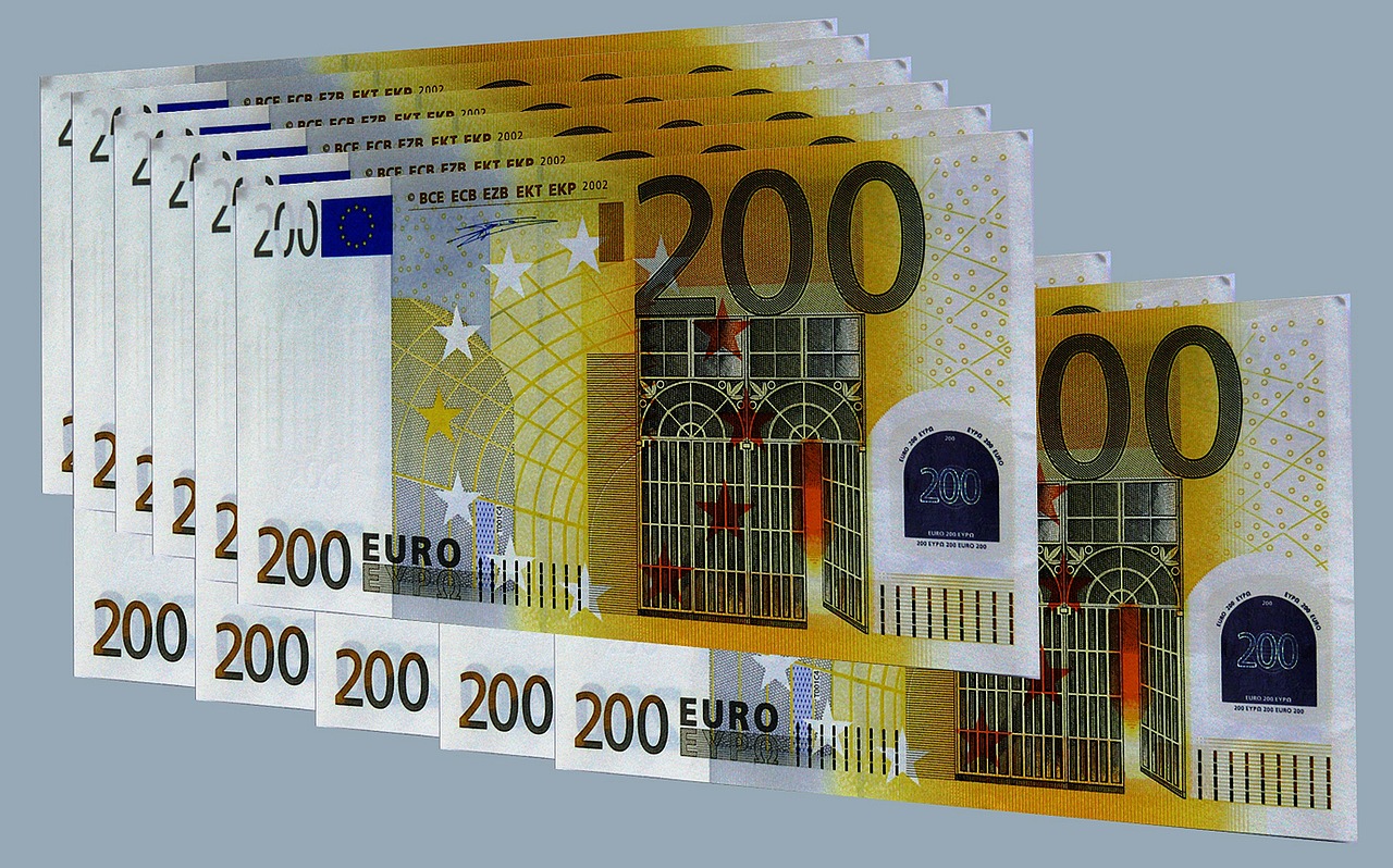 Bonus 200 euro e Naspi, quando arriva l’accredito?