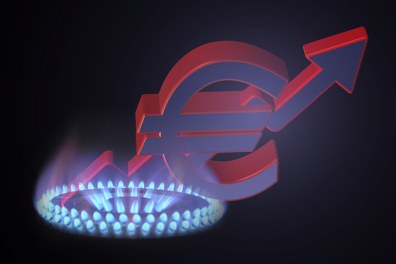 Caro energia: prorogato il mercato tutelato gas e luce