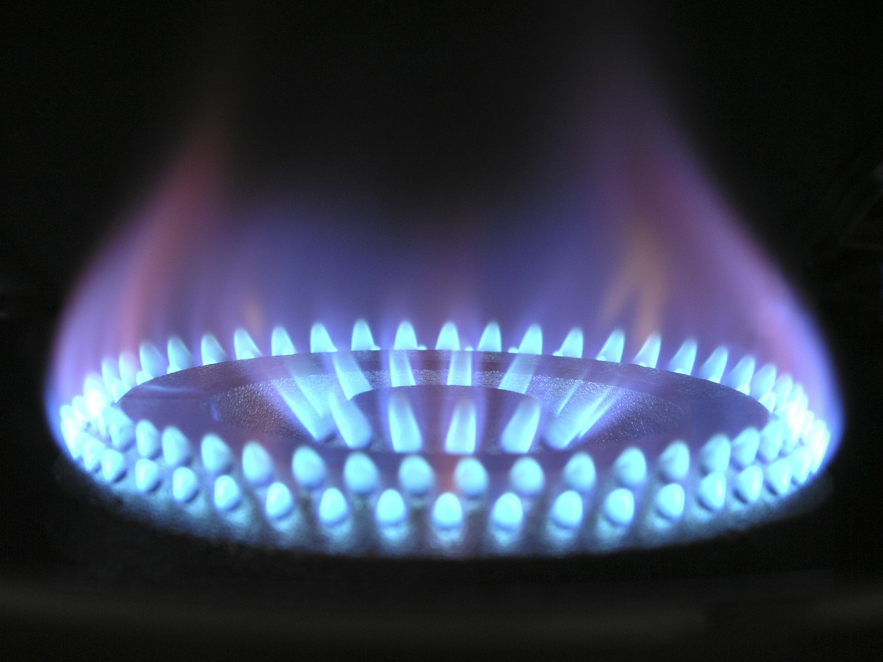 Prezzo del gas in forte discesa: cosa si prevede per i prossimi mesi?