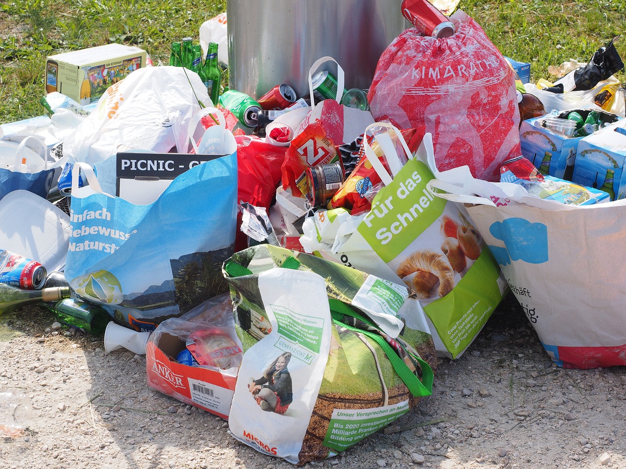 Caro rifiuti, aumenta anche la Tari in molte città italiane