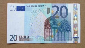 Le banconote da 20 euro saranno ritirate