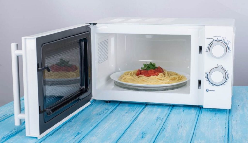 Il forno a microonde è vietato