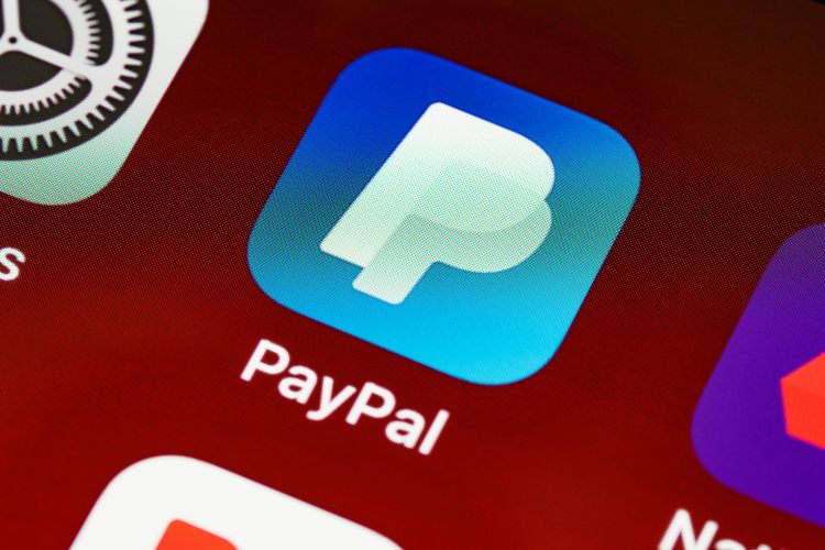 Scopri come eludere il Fisco con Paypal