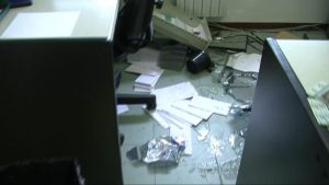 Chi ruba nel proprio ufficio non sarà licenziato