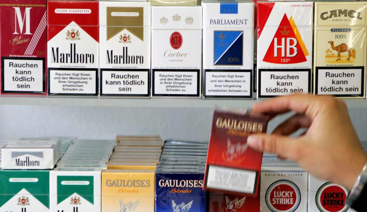 Arrivano le sigarette che costano 3 euro