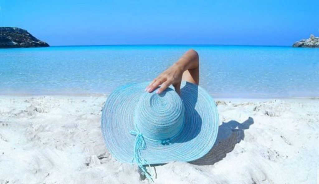 Tutti al mare ma con giudizio