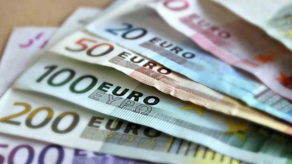 SPID, cambia tutto: ora ti pagano 500€ per ogni membro della famiglia | Ti compri quello che vuoi