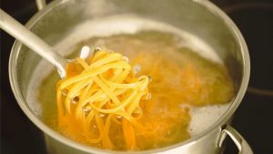 Pasta nell'acqua di cottura