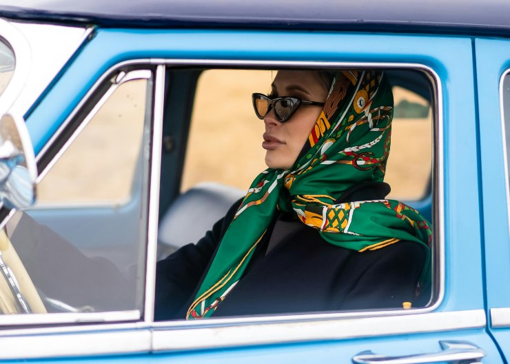 Donna al volante
