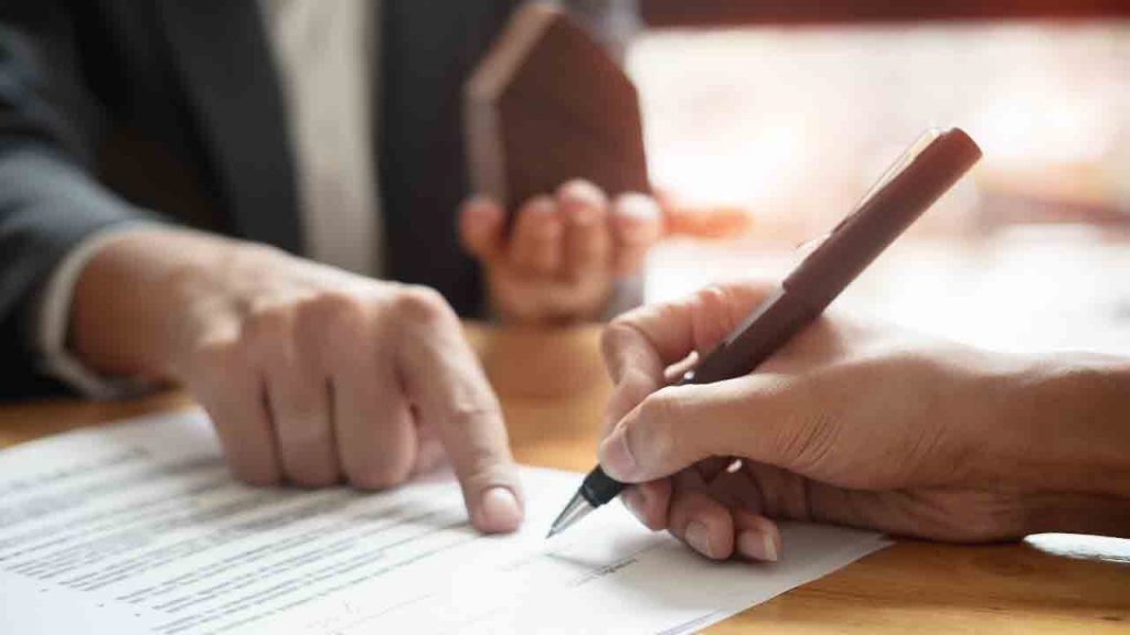 Ecco il primo POSTO FISSISSIMO italiano: tutti assunti in tutte le regioni | Ti sistemi per 3 generazioni
